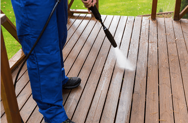 lakeland deck cleaning