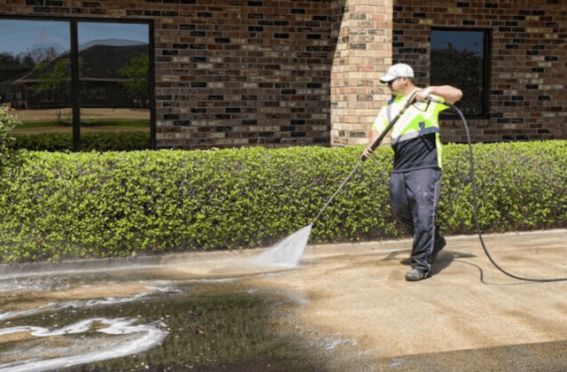 commercial concrete cleaning in lakeland